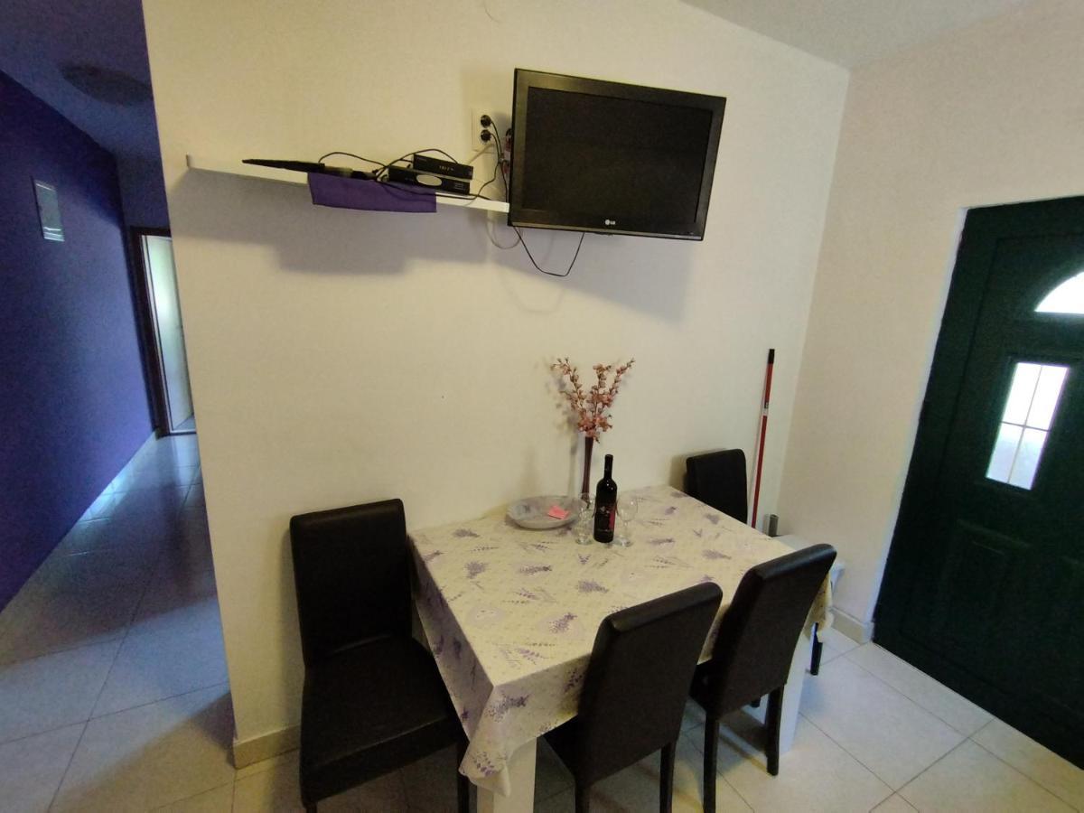 Apratman Uvala Duboka Kruscica Apartment Kruscica  ภายนอก รูปภาพ