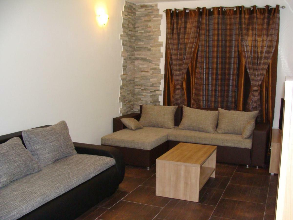 Apratman Uvala Duboka Kruscica Apartment Kruscica  ภายนอก รูปภาพ